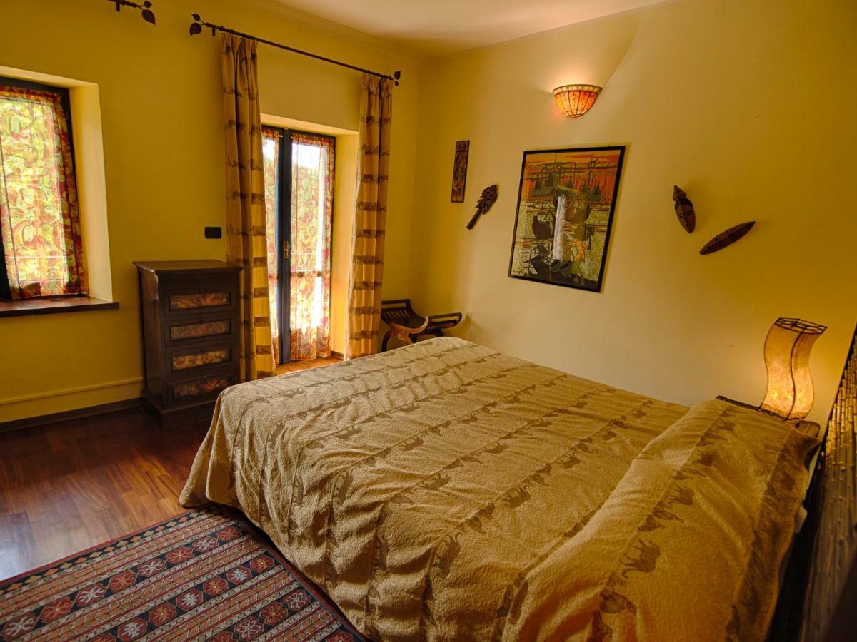 B&B Il Sole Delle Rive Sinio Exterior foto